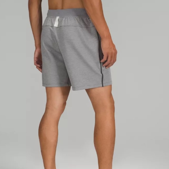 Lululemon Men’s Textured Tech Short. Grey. S - Picture 2 of 8